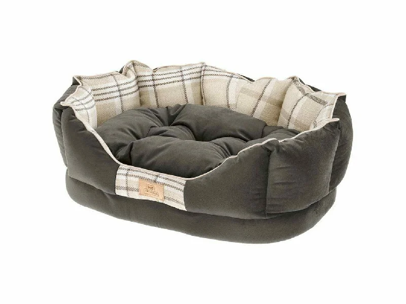 - Summer pet ice matCHARLES 70 BROWN DOG BED